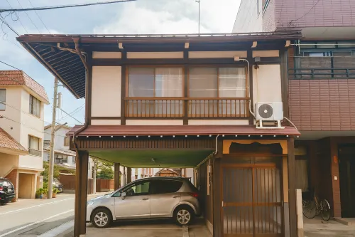 Beyond HOTEL Takayama 5th - Condos