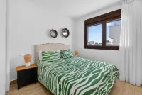 Penthouse with private rooftop & pool in Torrevieja - Airport Shuttle