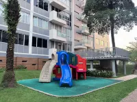 Lakeside 2BR Condo Villa Rainbow Spring - Apartments