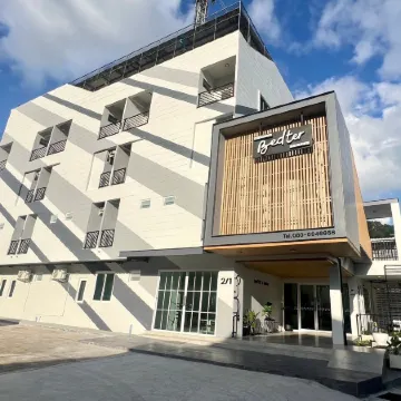 Bedter Hotel Phang Nga Отели рядом с достопримечательностью «Пирс Тхадан»