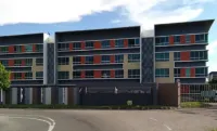 Comfort home 5min to Airport 15min to city center