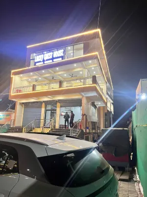 Hotel Lucky Guest House Hotels in Jhansi
