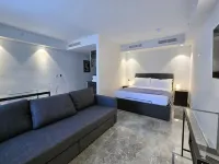 Mercury Suites