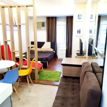 Contemporary Maison Studio Unit at Ortigas Center Pasig