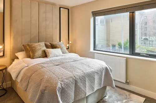 Host & Stay | Chic Townhouse by the Docks