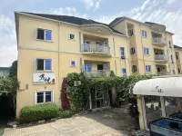 JUN YUE Ikeja Lagos hotel Kalakuta Museum 주변 호텔