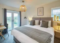 Host & Stay | Hoggarths Retreat