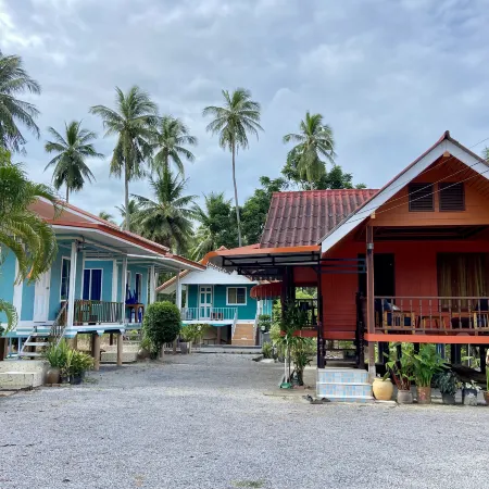 Patcharin Home Stay