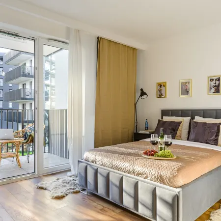 Lumina Superior 3-room apartment near Manufaktura