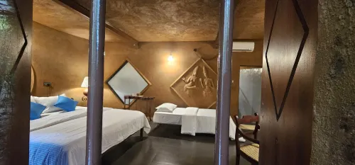 錫吉里亞野生小屋