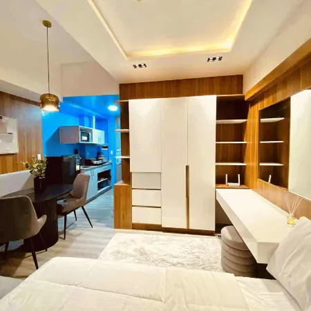 JayRhyn- Amani Condo