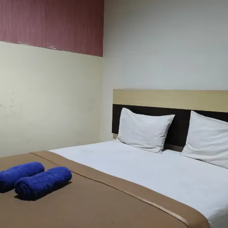 OYO 93953 Kost Tamara Near Kantor Desa Sengka Hotels in Gowa