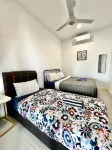 4 bedder D’Pristine condo 22-25 opp legoland (13pax) - Infinity Pools