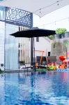 Avenue S Homestay - プール