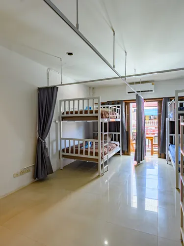 รูปภาพของR&B hostel apartments and sports bar