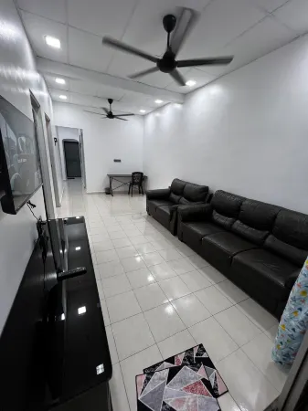 RAUB HOMESTAY -FREE WIFI Отели в г. Рауб