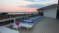 Bee Queen Hotel Hotels in Giugliano in Campania