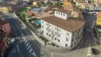 Villa Turco Berti Luxury Apartments & SPA Hotels in Zevio