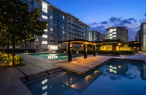 Scandinavian 1BR Condo w/ Free Parking – Trees Residences, Fairview Quezon City