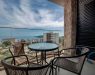Horizon Jane one bedroom apartment with pool