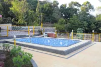 Raval Resort