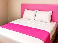 747 Hotel Hotels near Cat Monument