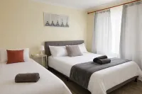 Walk to Curtin, Near Airport; Casino; Stadium; CBD - Pensions