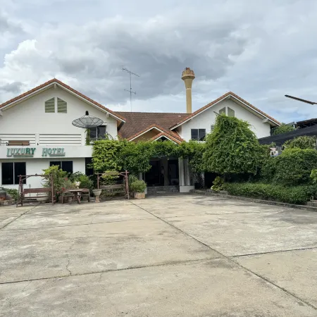 Luxury Hotel Kanchanaburi