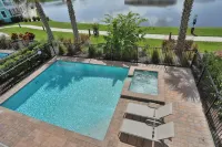 Margaritaville 7BR | Heated Pool | Lake Sunsets - Villas