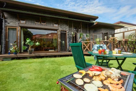 Malama Monstera In a botanical space, pls have a relaxing time.