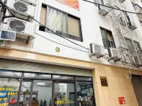 Era Apartment Thịnh Hào Các khách sạn gần Văn phòng UNDP