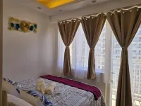 Hannah's Crib at Shore Residences with Balcony and Pool View