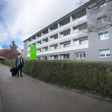 Nyon Hostel