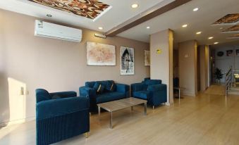 Jadeel Serviced Apartments