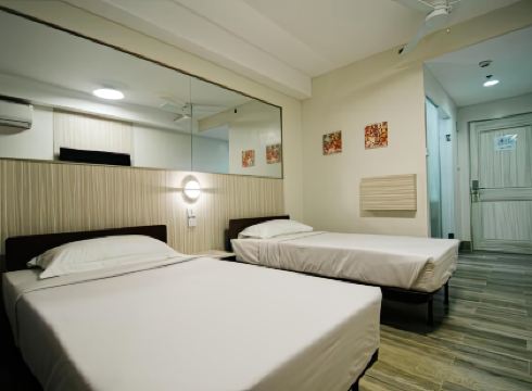 Travelite Express Hotel