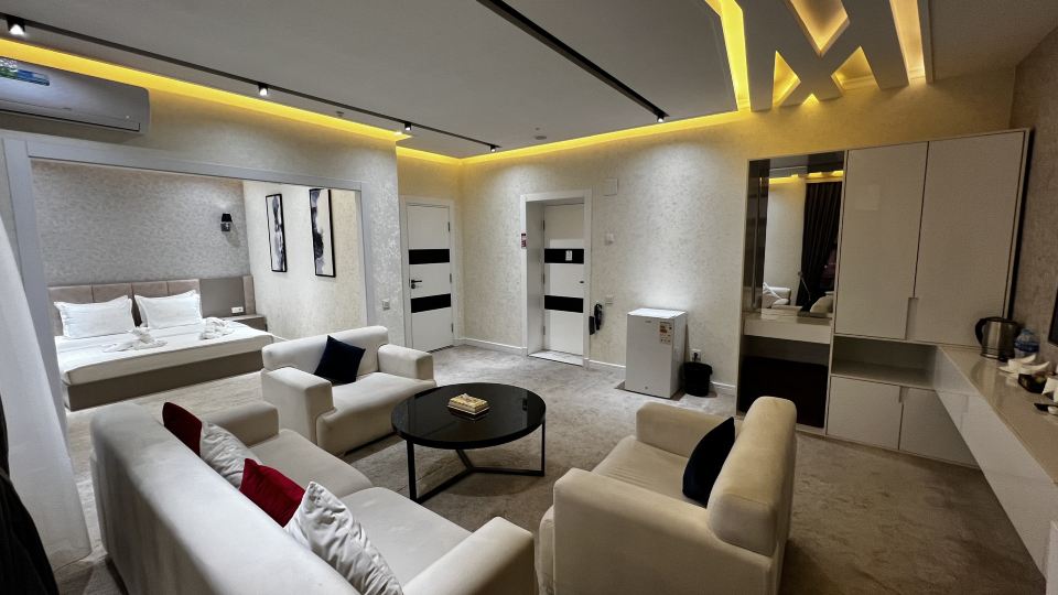 Ohu Palace hotel