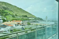 The Panoramic View Suites - Mountain view