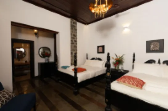 Garfield Bungalow by TONIK