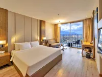 S79 Residence LYN Panorama Hotels near 2/4 Square