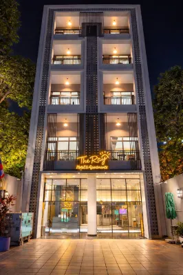 The Ray Hotel & Apartments โรงแรมใกล้ย่านสีสุวัตถิ์คีย์