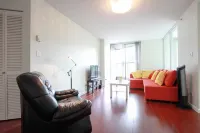 Spacious 2 bed 2 bath located in Downtown Vancouver. - Condos