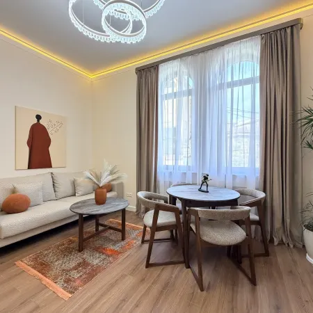 Luxury 2BR Apartment | Good Location | New Design