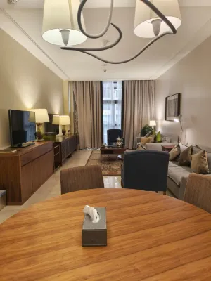 Luxury suites overlooking the Haram - at Hilton Suites Hotel - خدمة نقل من وإلى المطار