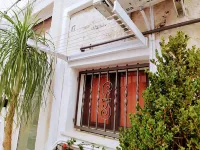 La Kasetta, 80m2:   2 floors + mezzanine - 2 estrellas