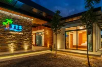 Private Beach & Pool  – TTS Beach Village @ Broga - Villas