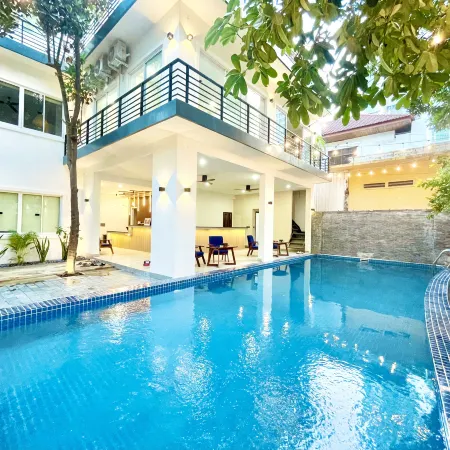 SKY VILLA - BKK Central Phnom Penh - Rooms and Apartments