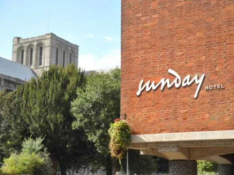 ウィンチェスター ウェセックス ホテル バイ サンデー