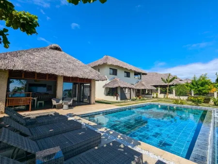 Oceanfront Luxury Villa with Private Pool
