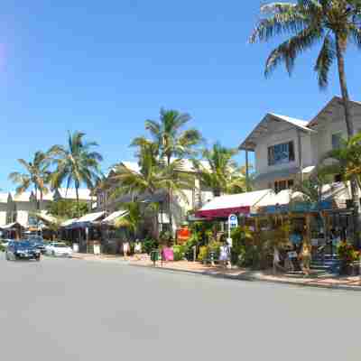 Noosa Village River Resort Hotel Exterior
