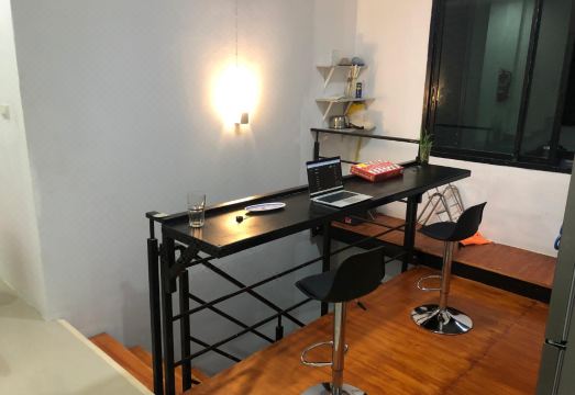 Den Nest Guest House Hotel Overview